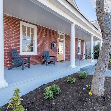 Boutique Room Steps From Downtown Mall Rose Jean Room 3 Charlottesville Exteriör bild