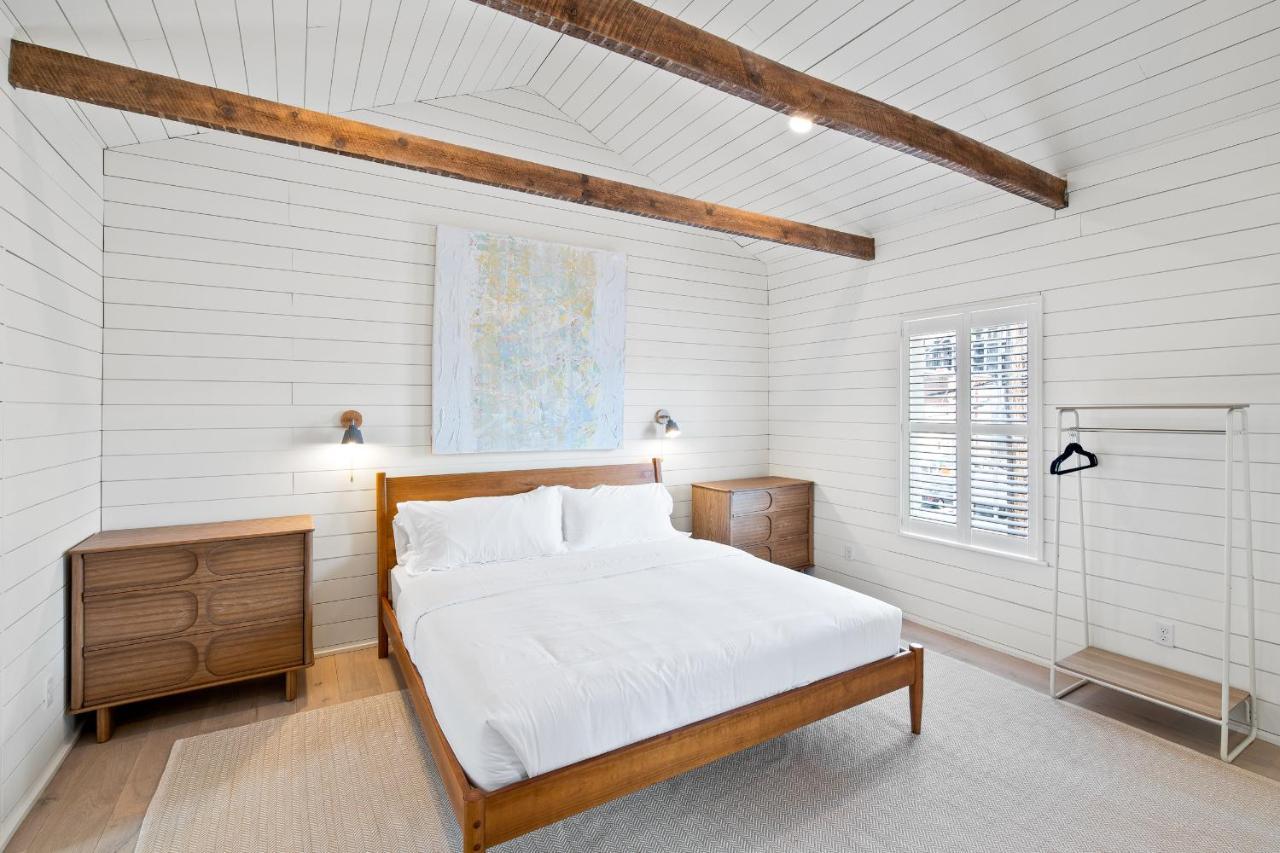 Boutique Room Steps From Downtown Mall Rose Jean Room 3 Charlottesville Exteriör bild
