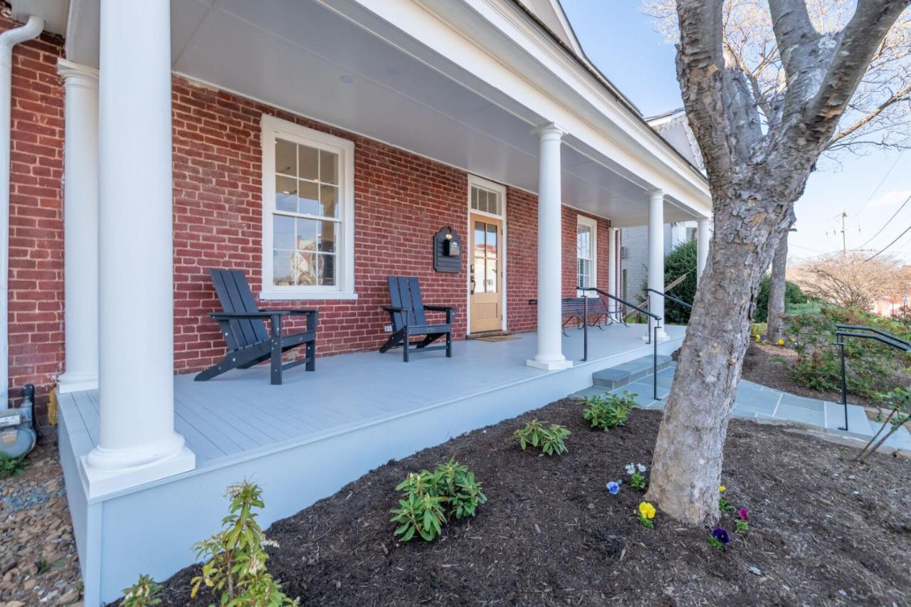 Boutique Room Steps From Downtown Mall Rose Jean Room 3 Charlottesville Exteriör bild