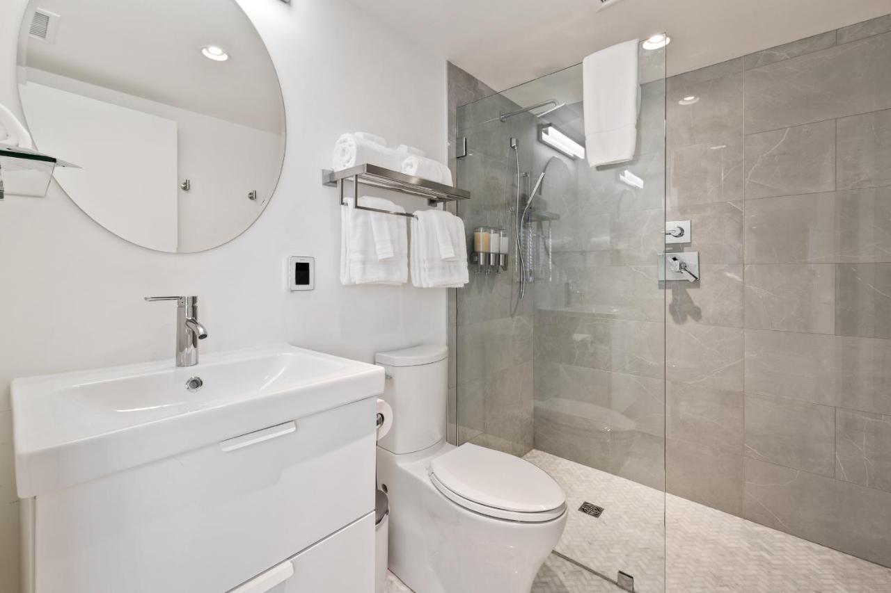 Boutique Room Steps From Downtown Mall Rose Jean Room 3 Charlottesville Exteriör bild