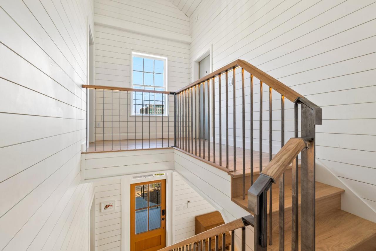 Boutique Room Steps From Downtown Mall Rose Jean Room 3 Charlottesville Exteriör bild