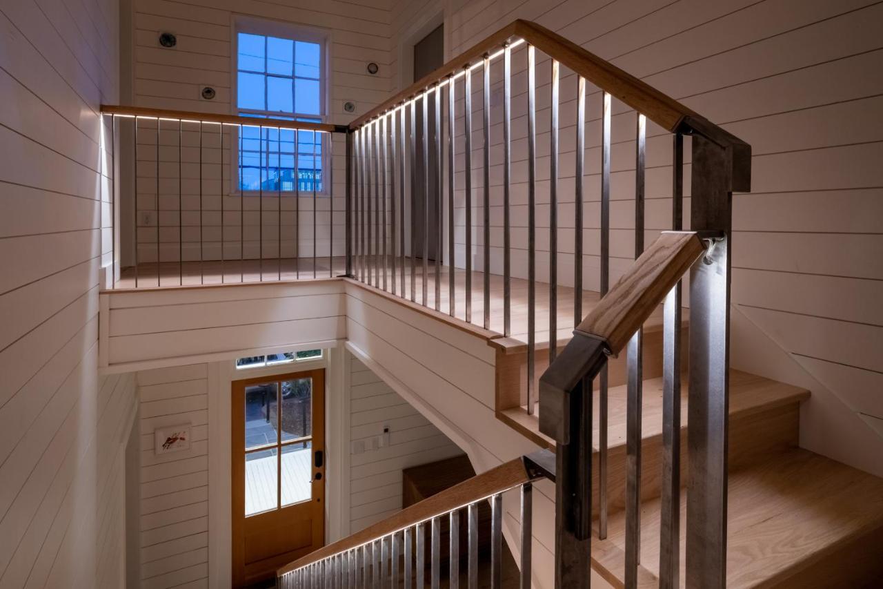 Boutique Room Steps From Downtown Mall Rose Jean Room 3 Charlottesville Exteriör bild